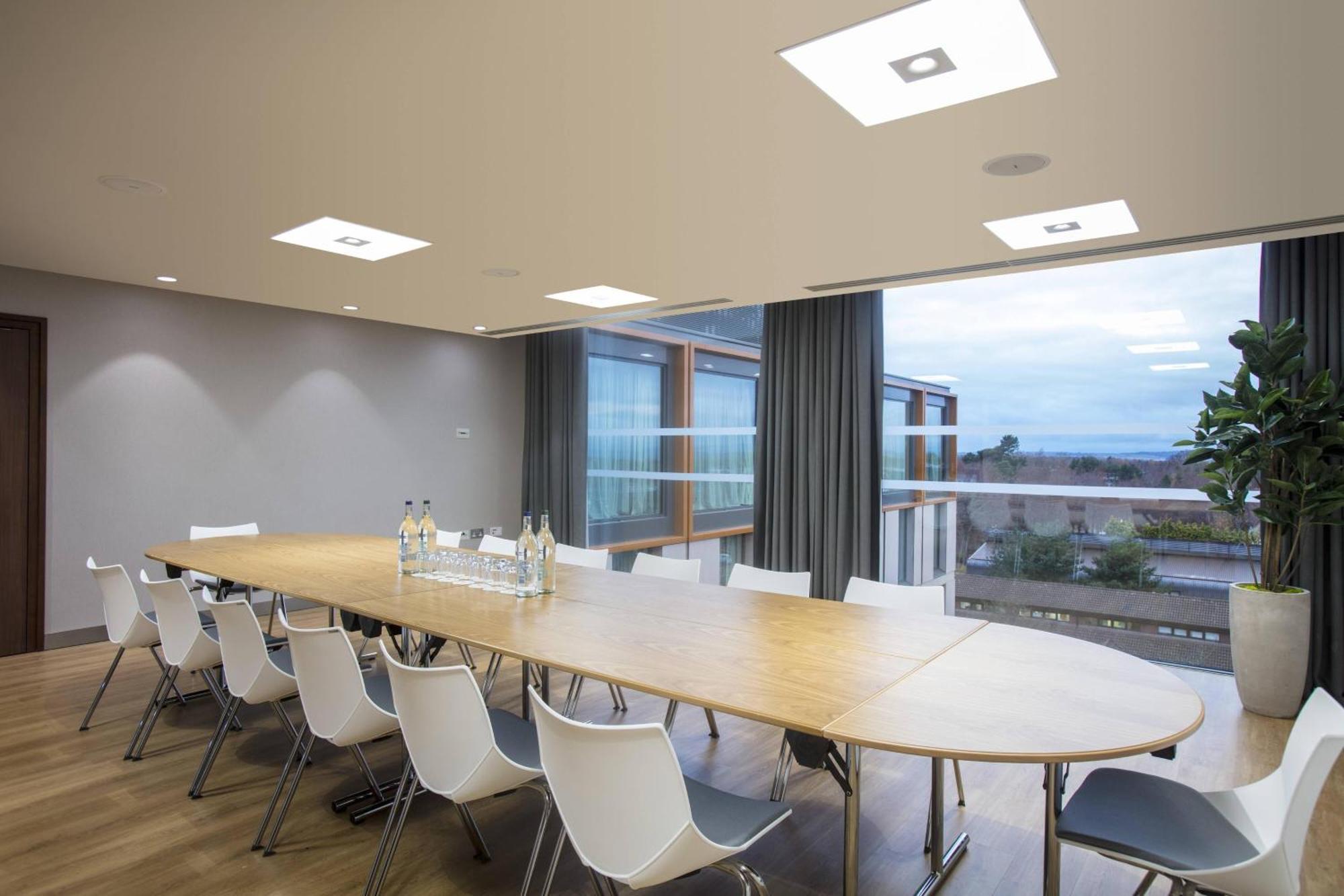 Courtyard By Marriott Edinburgh West Hotel Ngoại thất bức ảnh
