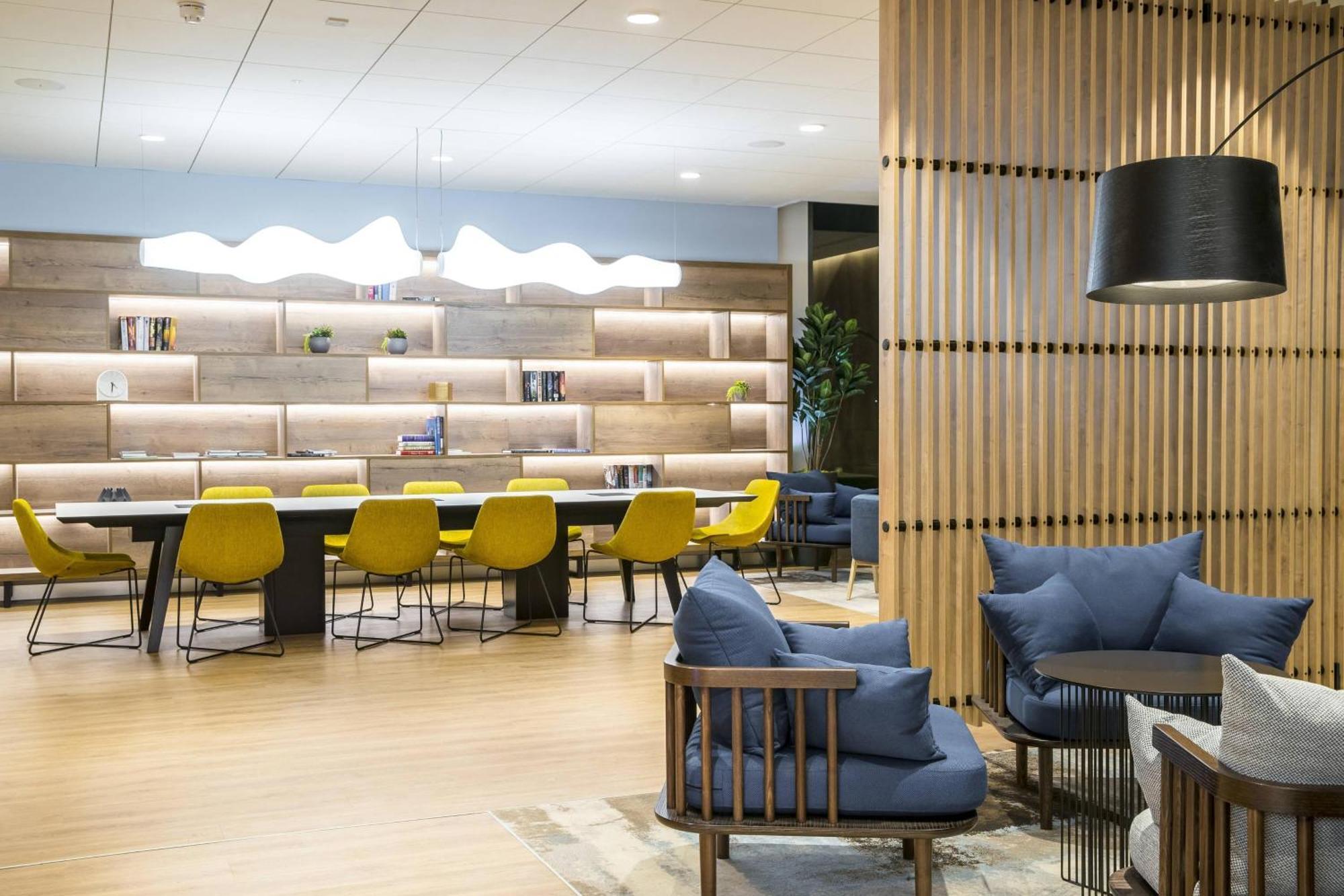 Courtyard By Marriott Edinburgh West Hotel Ngoại thất bức ảnh