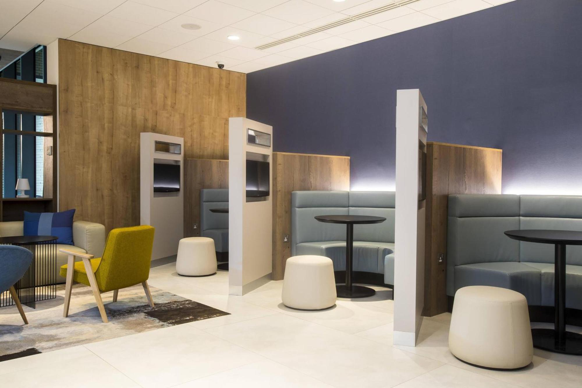 Courtyard By Marriott Edinburgh West Hotel Ngoại thất bức ảnh