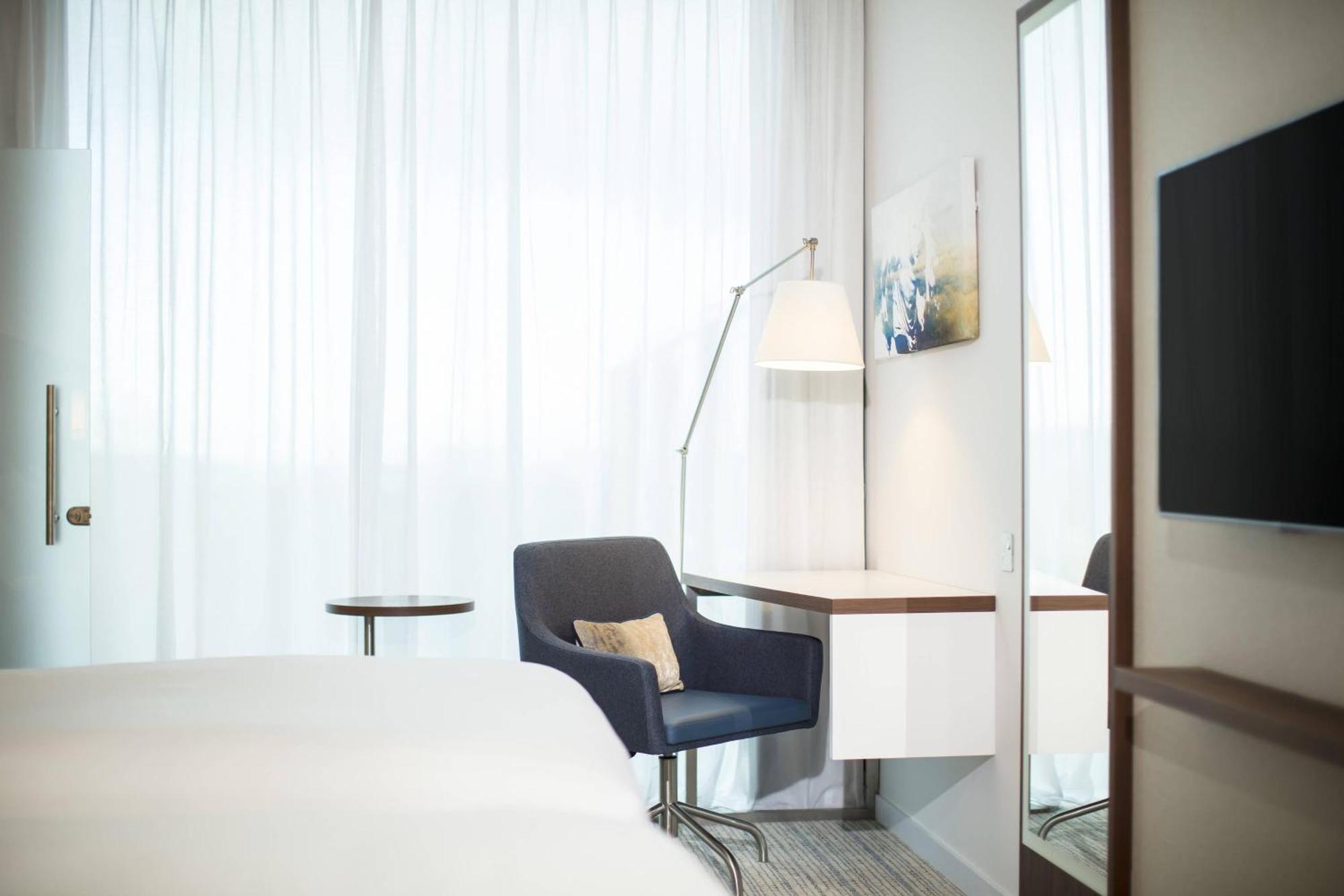 Courtyard By Marriott Edinburgh West Hotel Ngoại thất bức ảnh