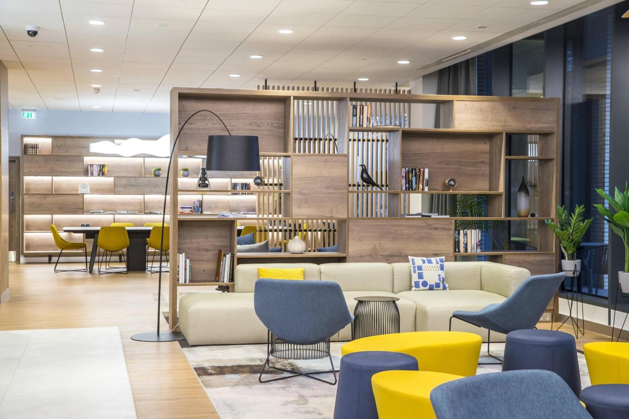 Courtyard By Marriott Edinburgh West Hotel Ngoại thất bức ảnh
